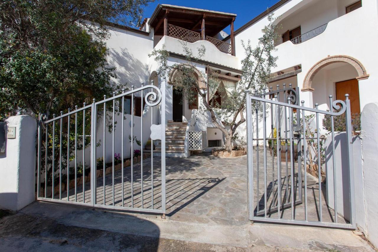 Casa Antonella Apartment Orosei Bagian luar foto