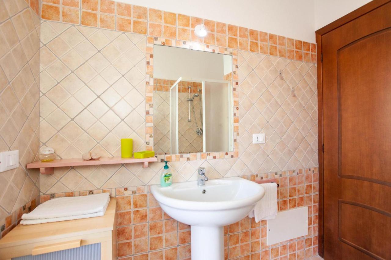Casa Antonella Apartment Orosei Bagian luar foto